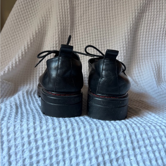 Aerosoles Black Leather Lug Sole Derby Oxford Shoes with Red Accent - Picture 3 of 7